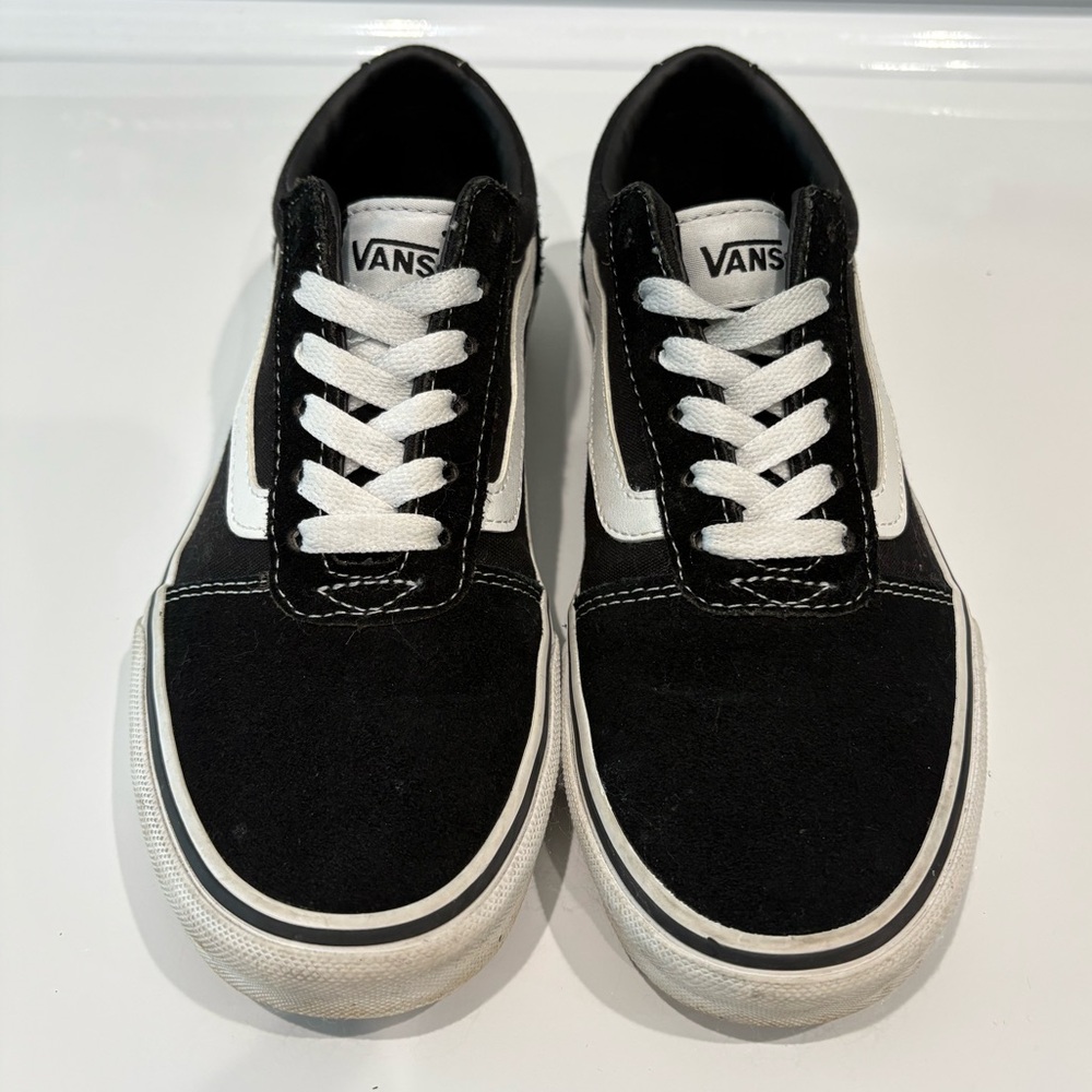 Van’s Ward low-top sneaker